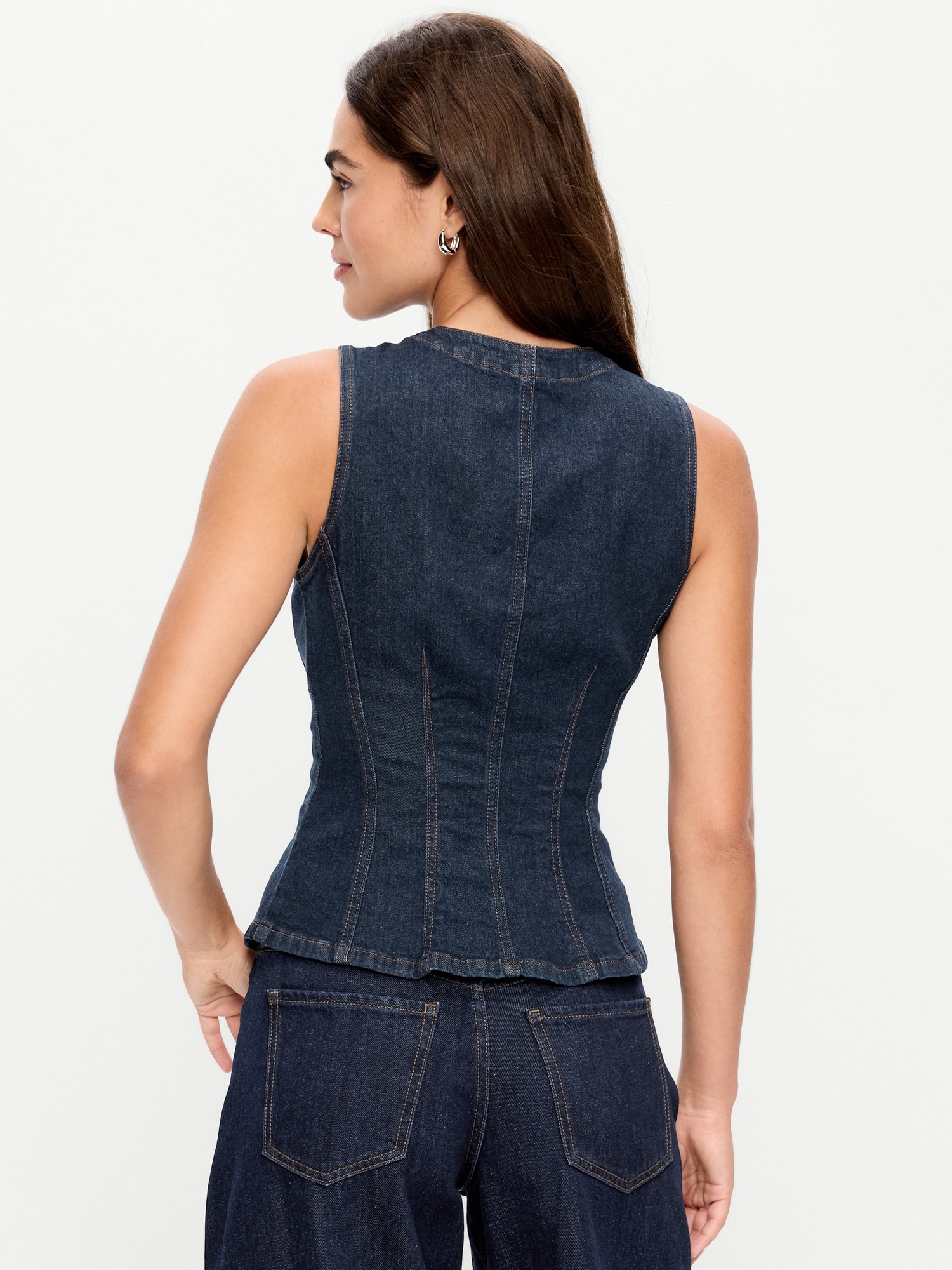 Fitted Sleeveless Button-Front Top