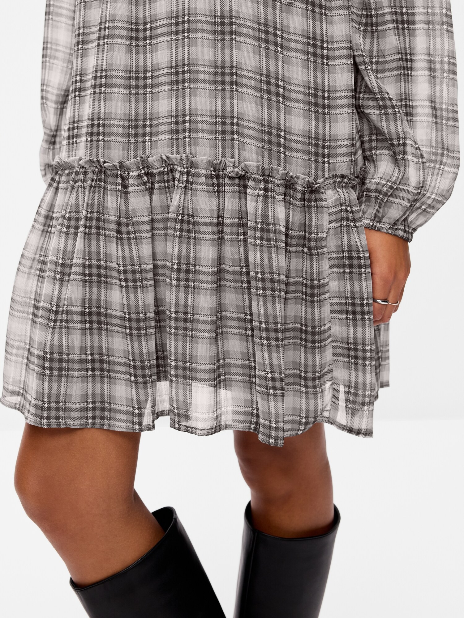 Женское платье Old Navy Chiffon Ruffle Swing Mini, цвет: Серый клетчатый — фото 5