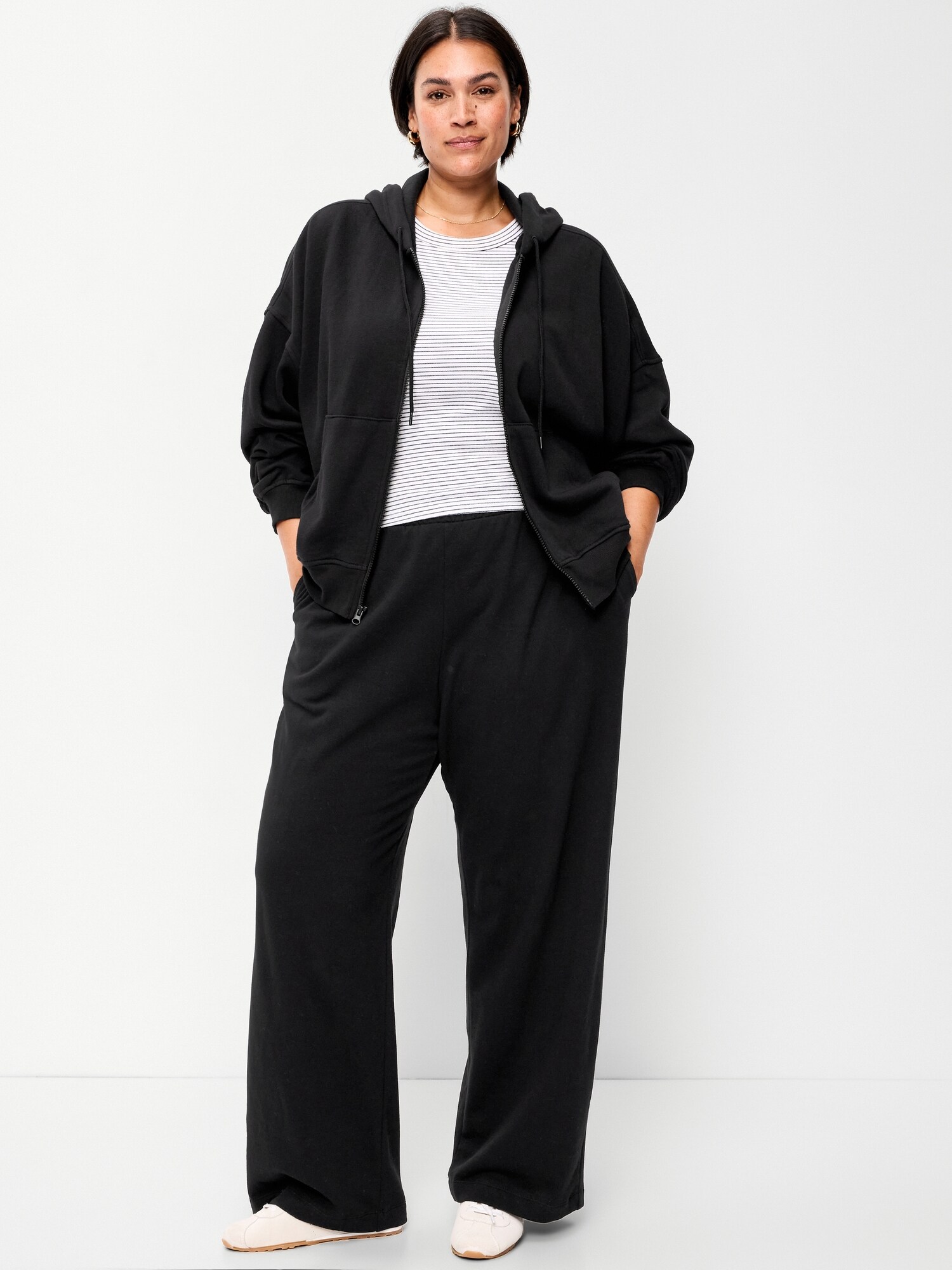 Женские брюки Old Navy High-Waisted SoComfy Wide-Leg Sweatpants, цвет: Чёрный — фото 5