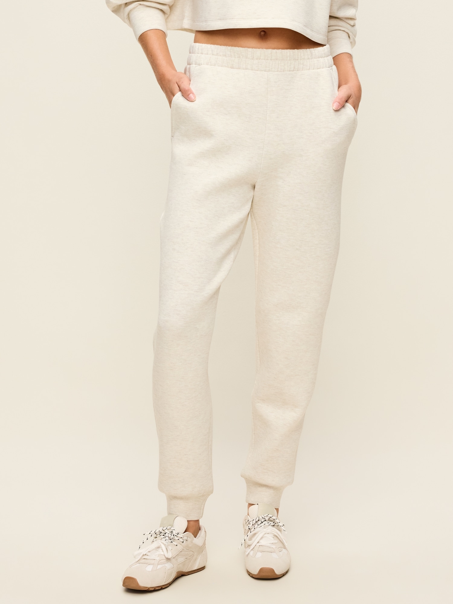 High-Waisted Bounce Fleece Jogger Sweatpants