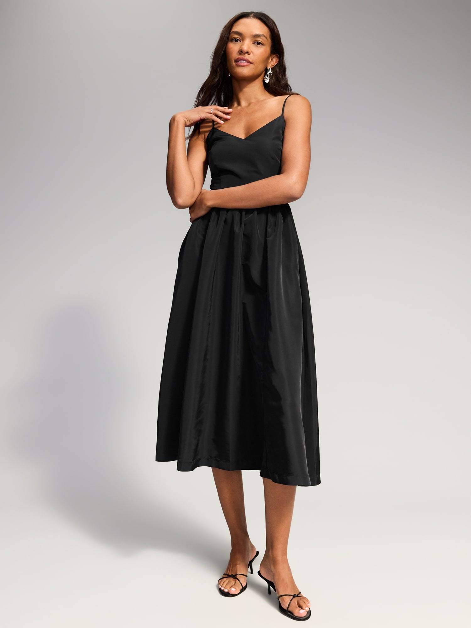 Old Navy: The Occasion by Old Navy Sleeveless Fit and Flare Midi Dress (Review)